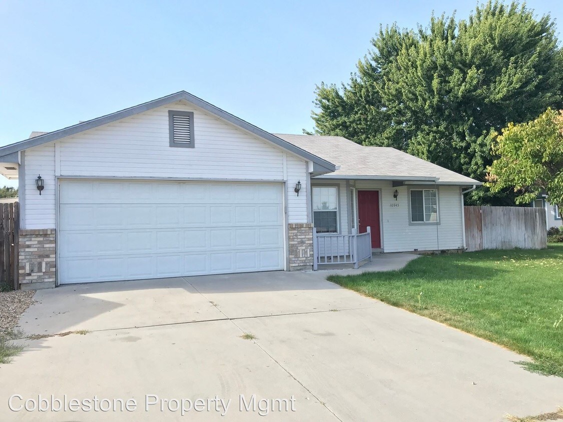 Primary Photo - 3 br, 2 bath Apartment - 10945 W Irving Court