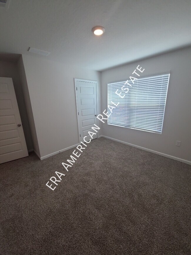 Building Photo - 939 Sandbar Loop