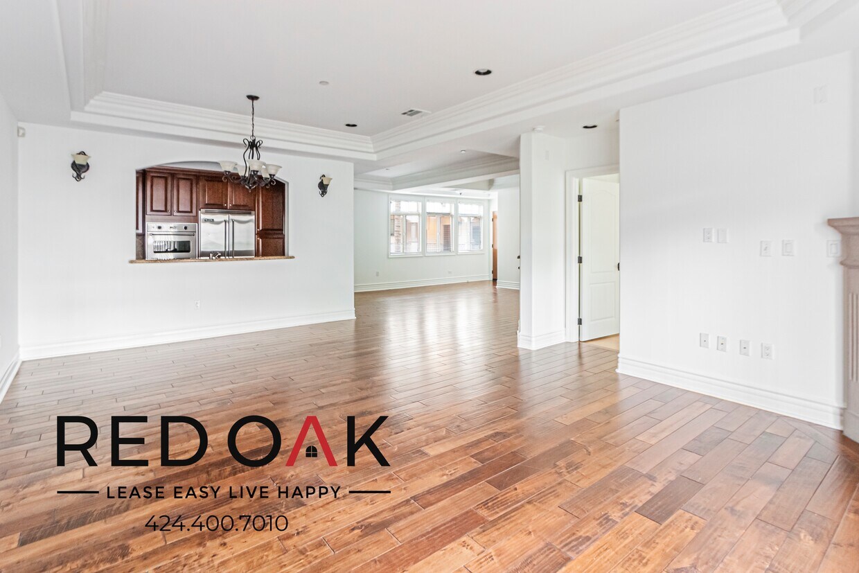 Foto principal - 10640 Woodbridge St