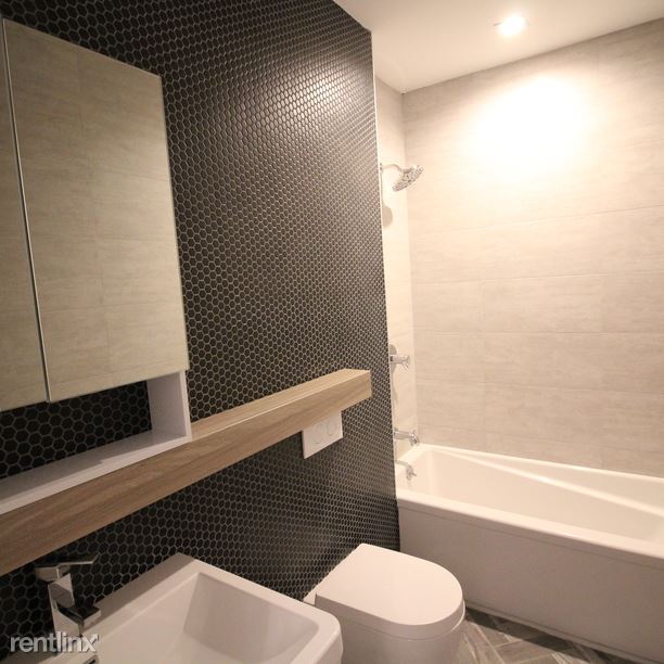 Foto del edificio - 717 Dekalb Ave