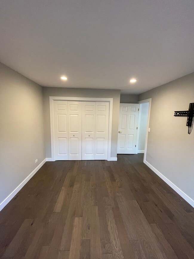 Building Photo - 1160 Osterman Ave