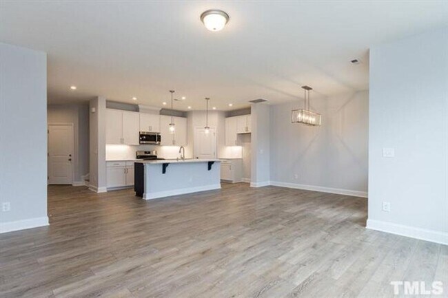 Building Photo - 209 Deardom Way, Chapel Hill, NC  27516