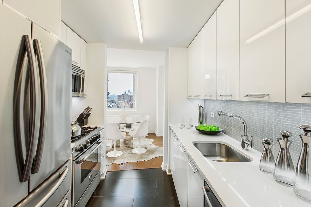 Primary Photo - 227 W 77th St