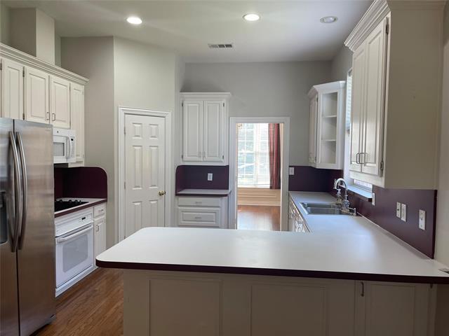 Building Photo - 716 Ticonderoga Dr