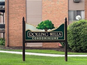 Building Photo - 30 Peddler Hill Rd