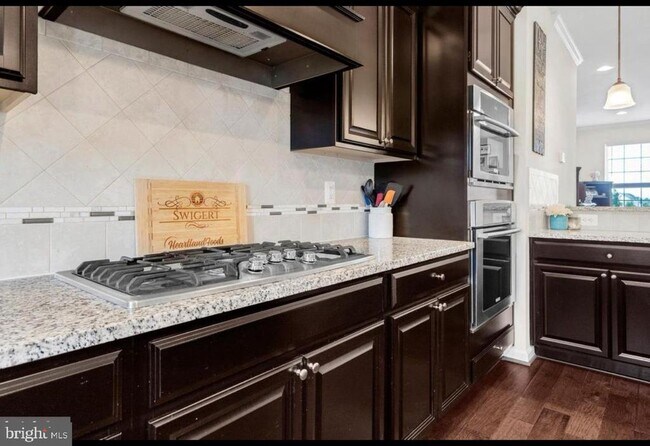 Building Photo - 7713 Gaston Pl