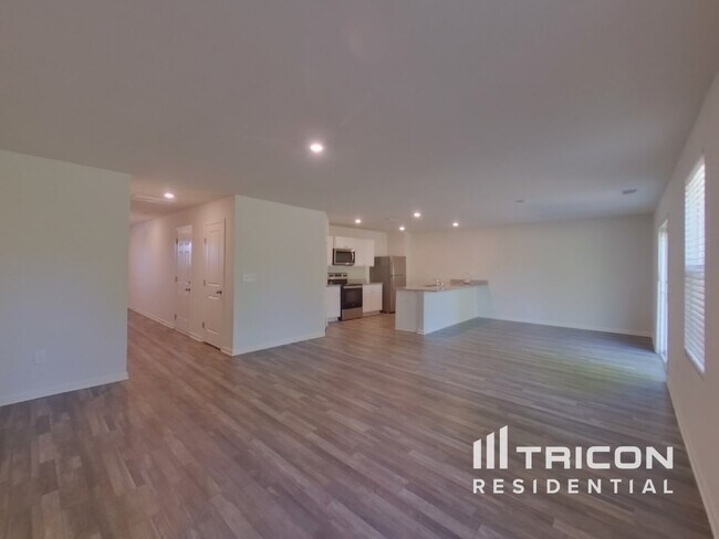 Foto del edificio - 523 Dayspring Dr