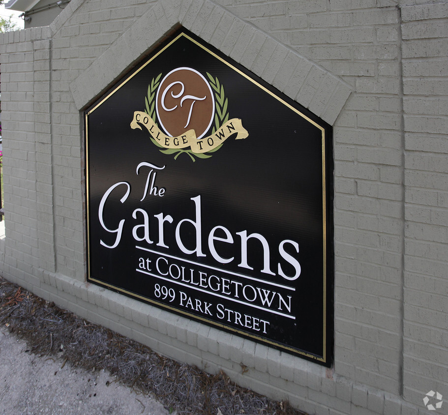 Building Photo - The Gardens At Collegetown