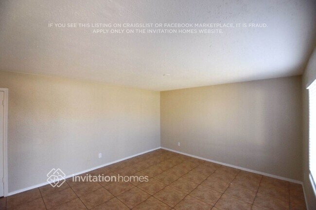 Building Photo - 2333 N 55th Ave