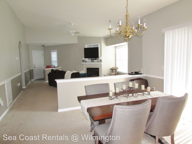 Building Photo - 4132 Breezewood Dr