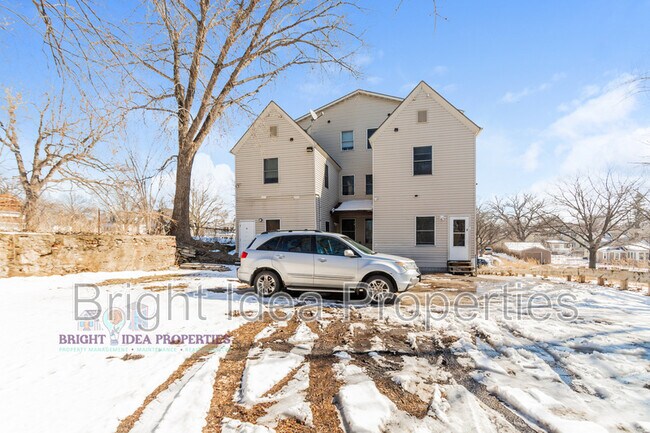 Foto del edificio - 863 Clark St N