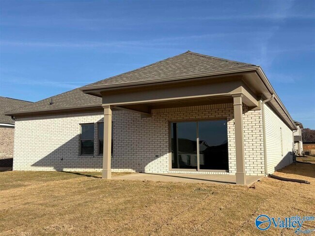 Foto del edificio - 112 Willow Rose Ln