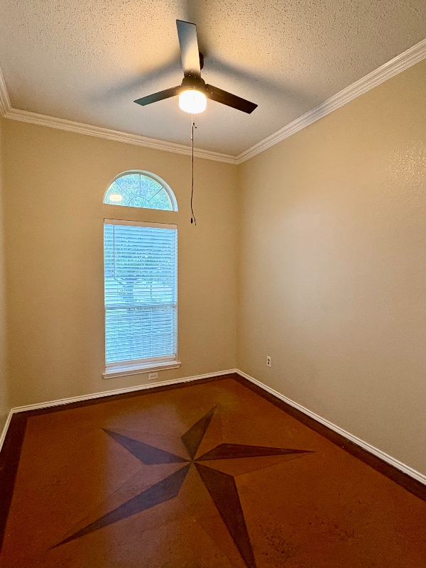 Building Photo - 385 Westward Dr