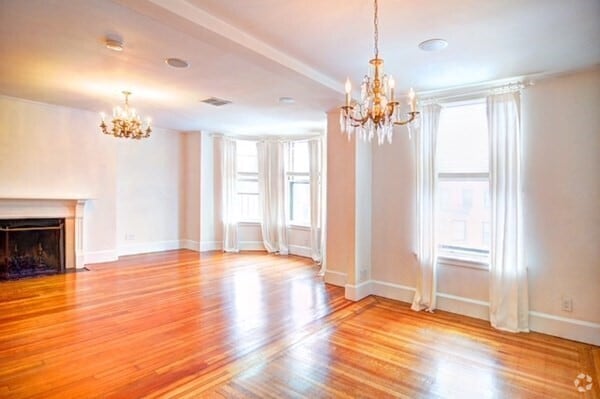 Building Photo - 238 Marlborough St