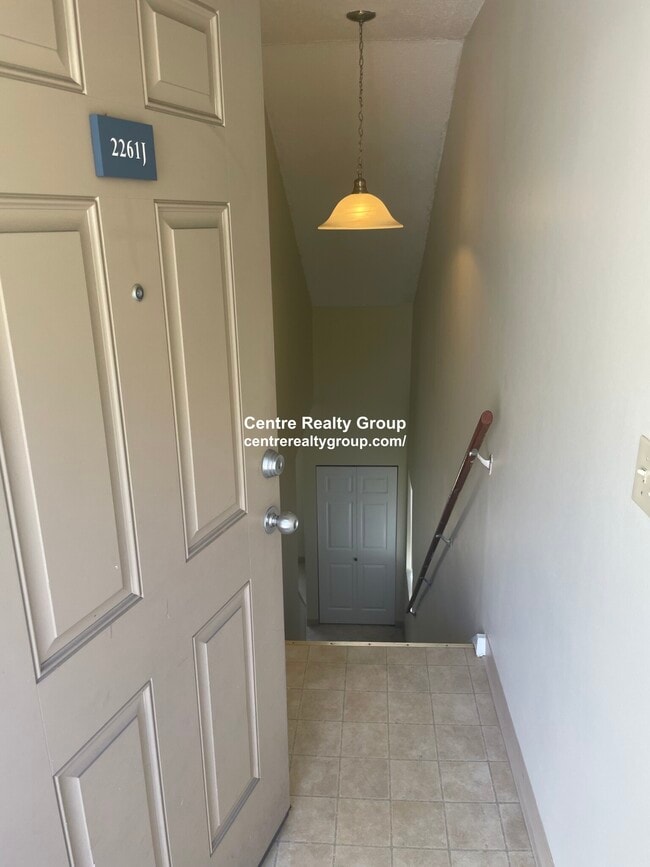 Building Photo - 2261 Washington St