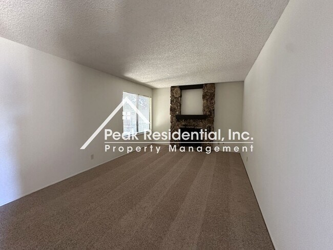 Foto del edificio - Wonderful 4bd/2ba Citrus Heights Home with...