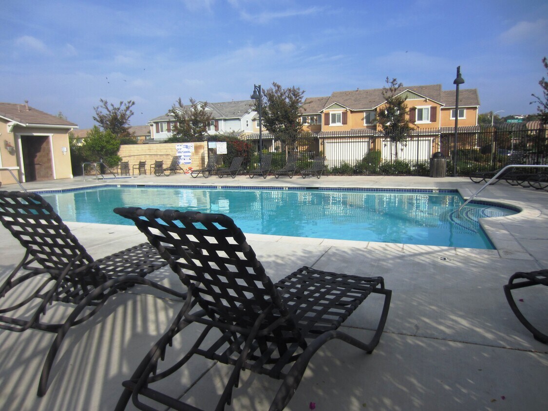 4759 Dartmoor Ct, Moorpark, CA 93021 Townhome Rentals in Moorpark CA