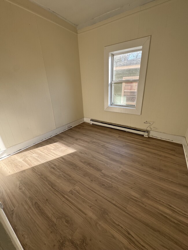 Bedroom 2 - 509 Walnut St