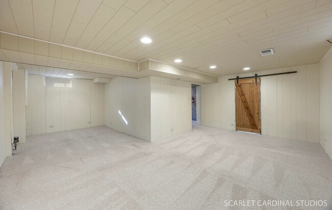 Building Photo - 882 Hillside Ave
