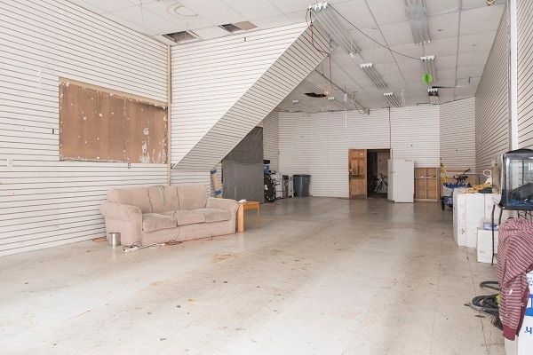 Building Photo - 2171 3rd Ave