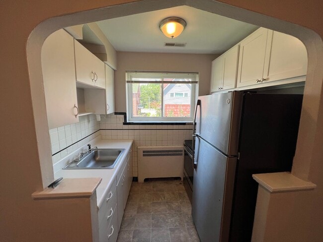 Building Photo - 1005 Claytonia Terrace