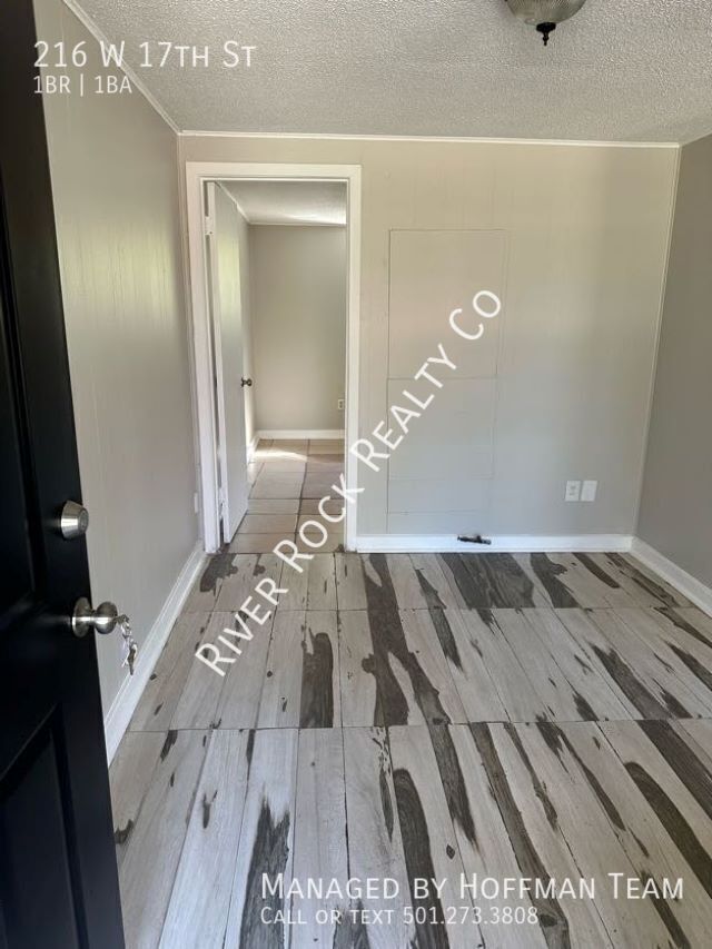Foto del edificio - 216 W 17th Ave
