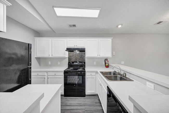 Building Photo - Basswood Apartment Homes