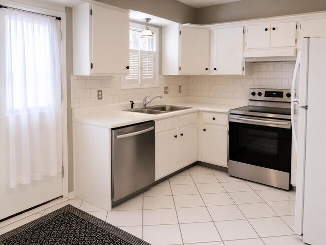 Building Photo - 4682 Merrifield Pl