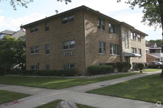 Building Photo - 1001 N 20th Ave