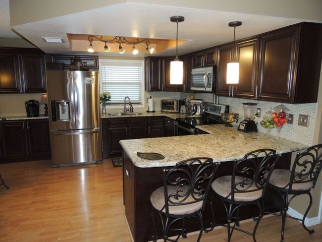 Building Photo - 8553 Sweetbriar Ct