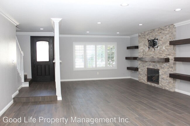 Building Photo - 4 br, 3 bath House - 582 Azalea Street