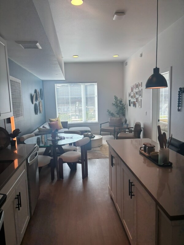 Foto del edificio - 3720 N Downing St