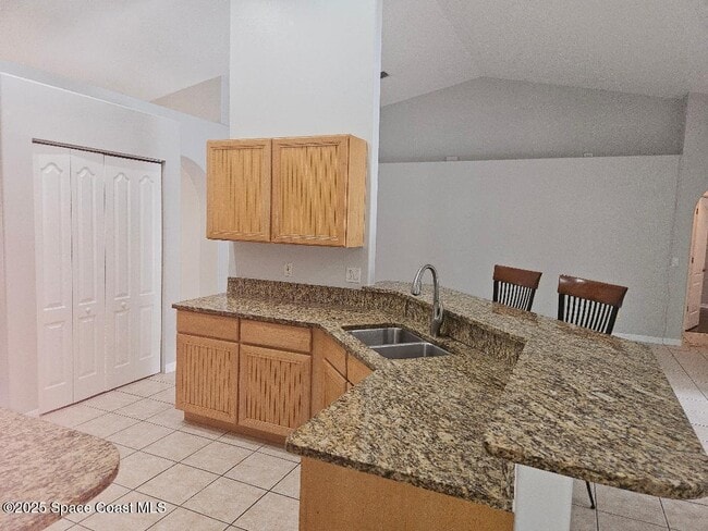 Building Photo - 911 Wood Creek Dr