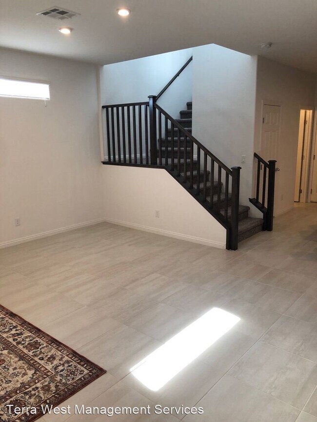 Foto del edificio - 3 br, 2.5 bath House - 10583 Sariah Skye Ave.