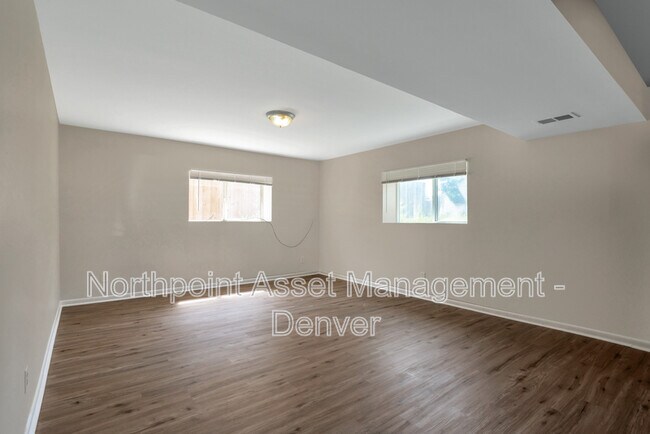 Building Photo - 3290 Cherry St