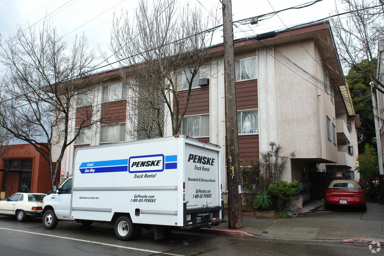 Foto del edificio - 1619 Hopkins St