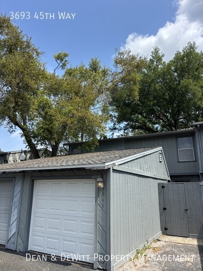 Foto del edificio - 3693 45th Way N
