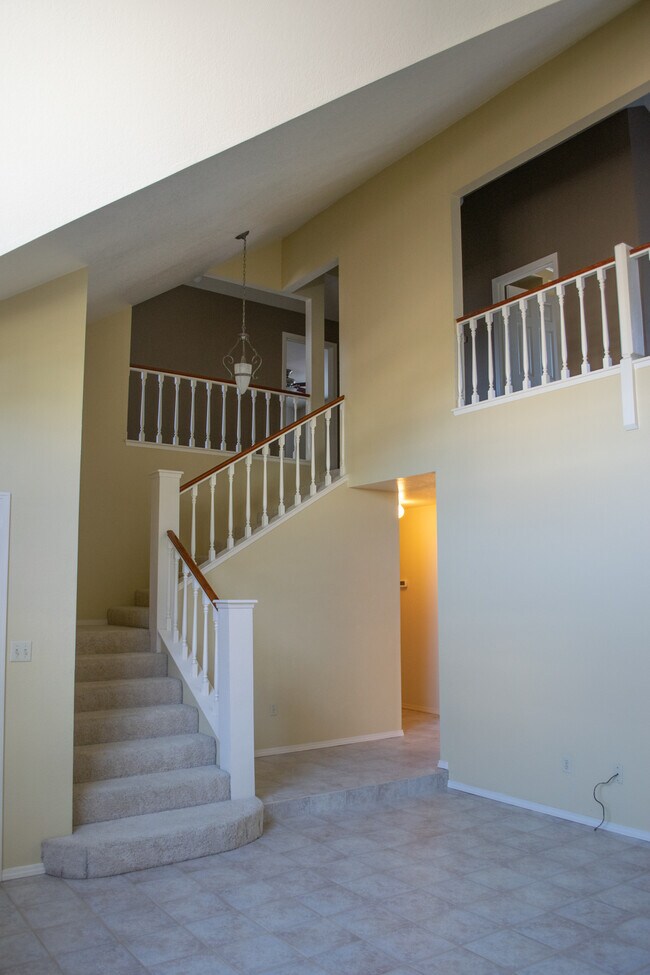 Foto del edificio - 35 Fisher Ct