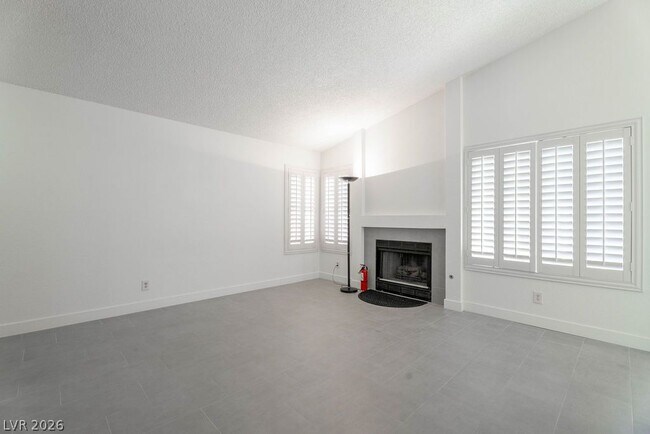 Foto del edificio - 7045 Sawtooth Dr
