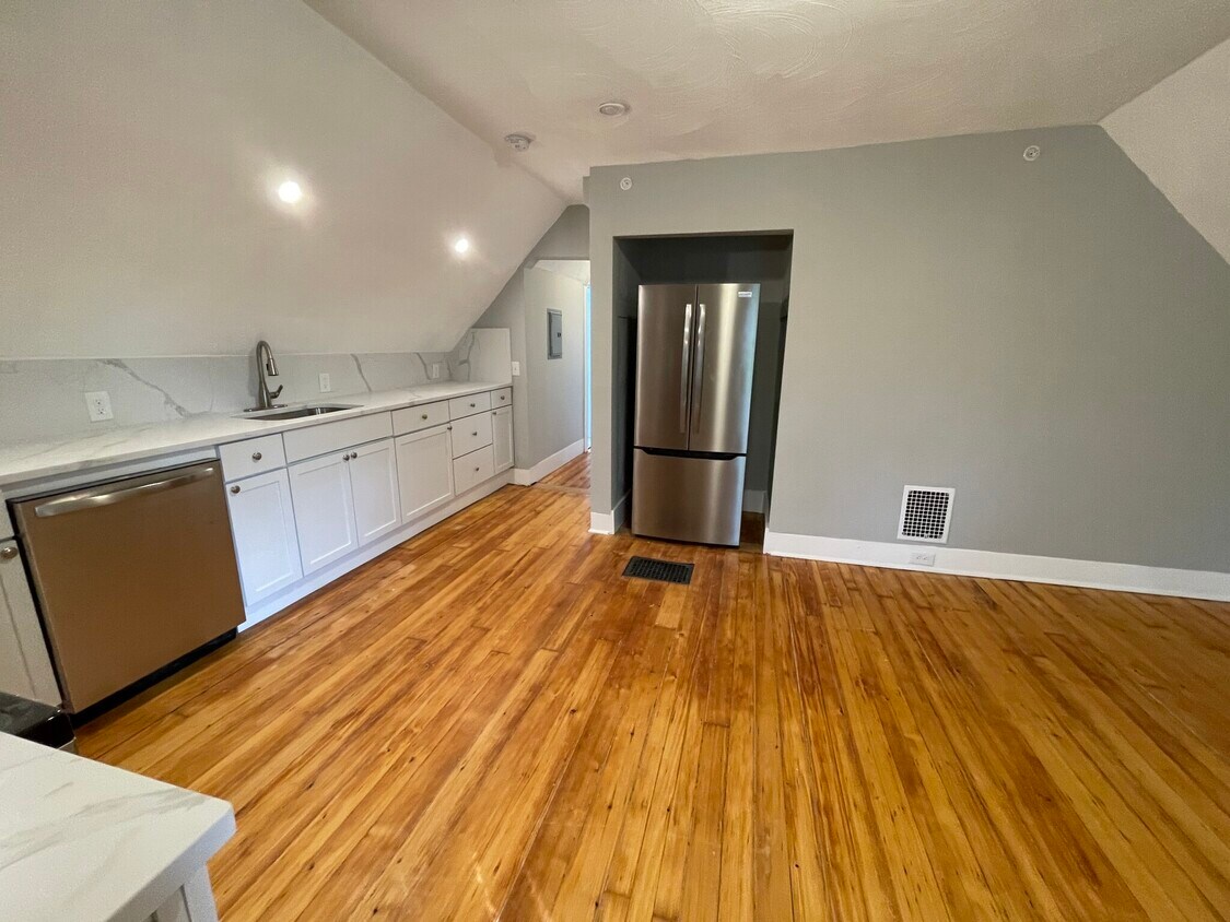 Foto principal - 35 Cameron Ave