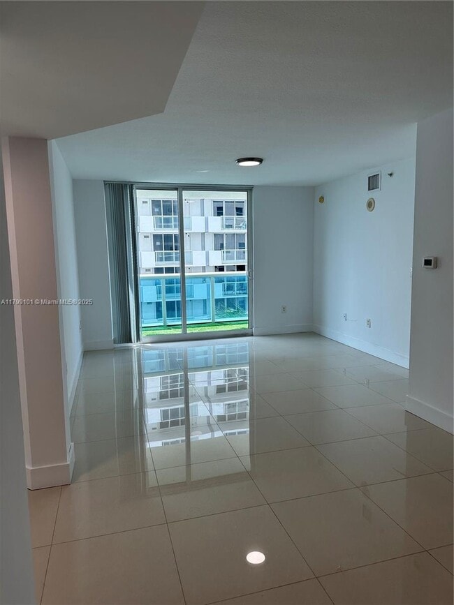 Building Photo - 9201 Collins Ave