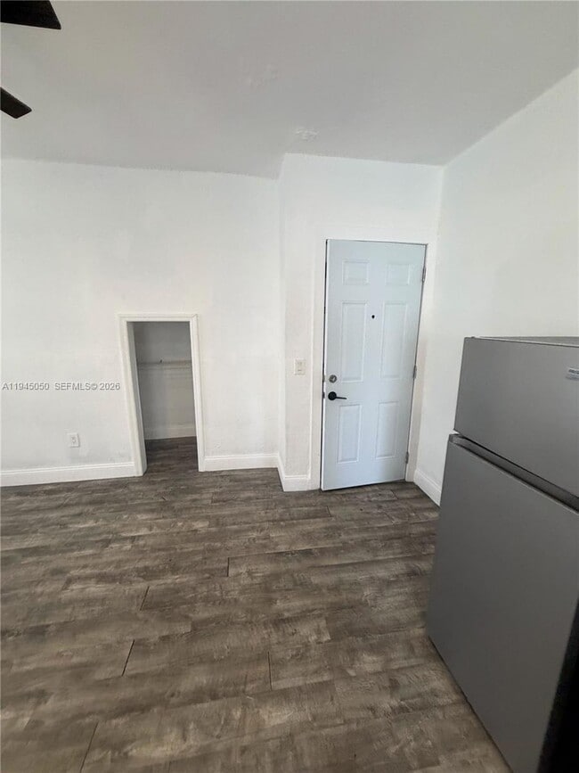 Foto del edificio - 850 NW 2nd St