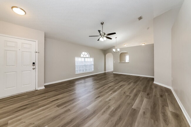 Foto del edificio - 1023 Brenton Leaf Dr