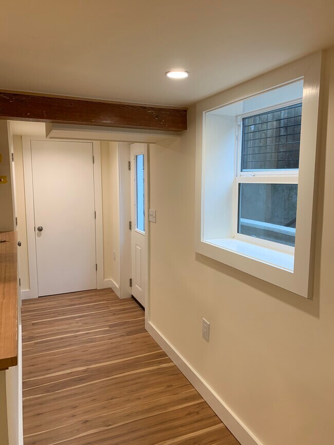 Foto del edificio - 6028 NE 24th Ave