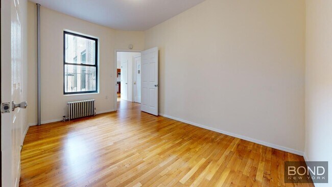 Foto del edificio - 201-205 West 11th Street