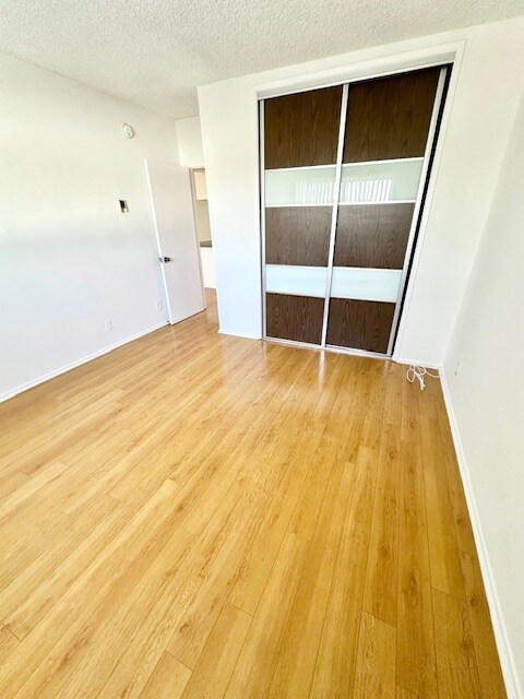 Foto del edificio - 428 Hayworth Ave