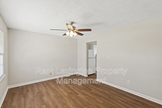 Building Photo - 1222 Trent Blvd