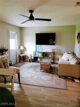 Building Photo - 6 Aztec Lily Ln