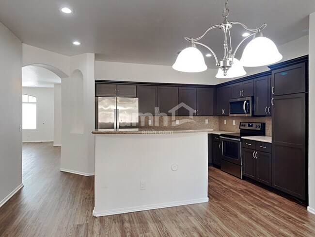 Building Photo - 4108 W Hazel Drive