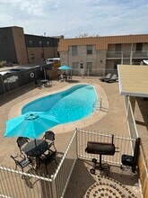 Building Photo - Fallcreek Apartments